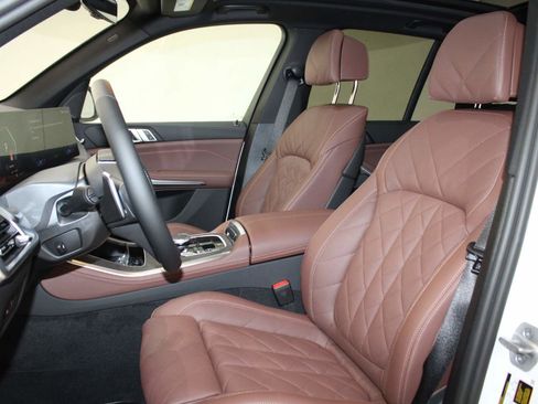 Used 2026 BMW X5 sDrive40i w/ Climate Comfort Package image 13