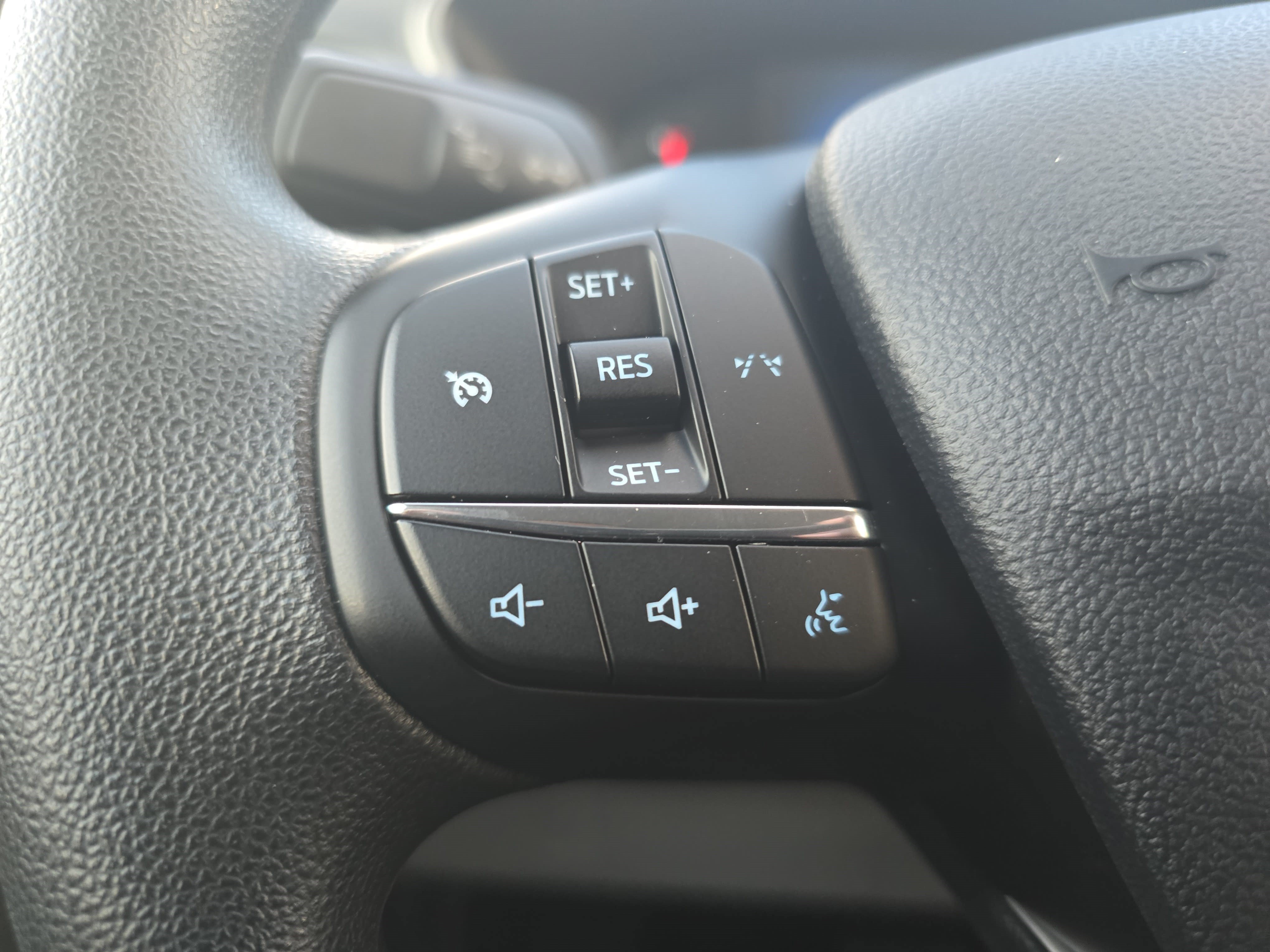 Used 2026 Ford Escape Active AWD/4WD image 16