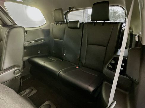 Used 2024 Toyota Grand Highlander AWD image 27