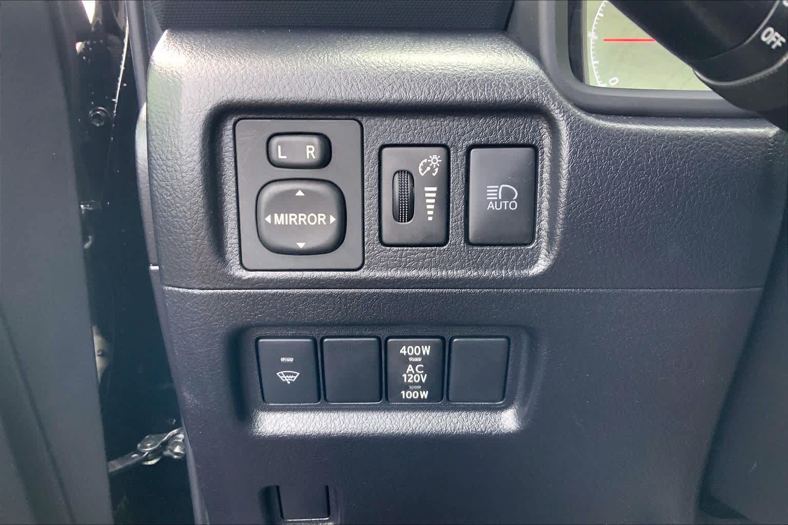 Used 2021 Toyota 4Runner SR5 Premium w/ Moonroof Package RWD image 36