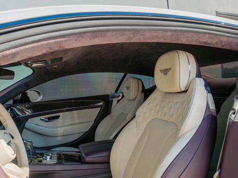 Used 2022 Bentley Continental GT image 55
