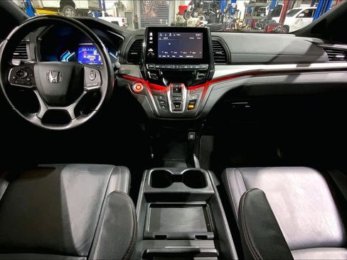 Used 2024 Honda Odyssey Sport image 15