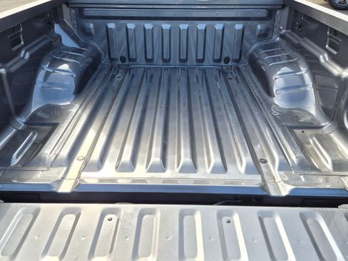 Used 2025 Nissan Frontier S AWD/4WD image 22