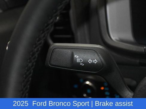 Used 2025 Ford Bronco Sport Badlands image 11