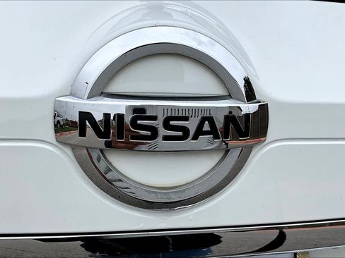 Used 2019 Nissan Rogue SV FWD image 30