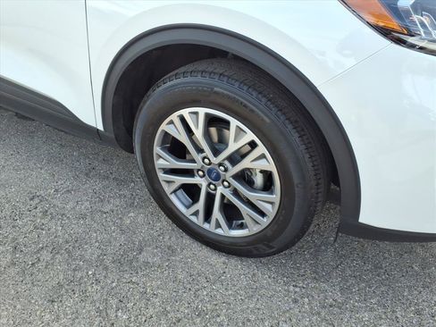 Certified 2022 Ford Escape SEL image 5