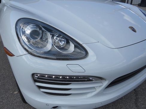 Used 2014 Porsche Cayenne AWD/4WD image 33