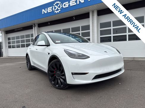 Used 2022 Tesla Model Y Performance image 1