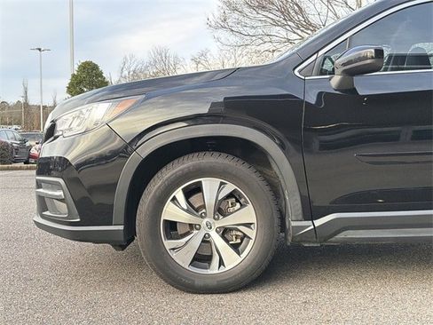 Used 2019 Subaru Ascent Premium image 9