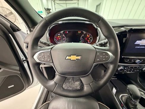 Certified 2023 Chevrolet Traverse Premier image 11