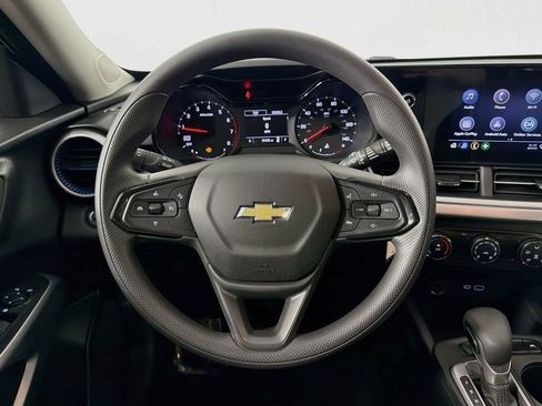 Used 2024 Chevrolet Trax LS FWD image 11