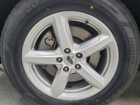 Used 2019 Ford Explorer XLT FWD image 31