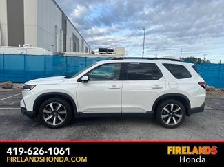 Used 2023 Honda Pilot Touring video 1