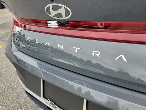 New 2026 Hyundai Elantra Sport image 7