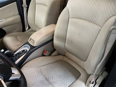 Used 2016 Dodge Journey SE w/ Flexible Seating Group image 17