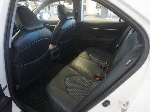 Used 2024 Toyota Camry SE AWD/4WD image 18