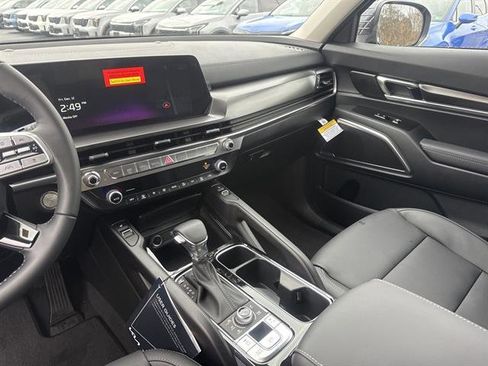 New 2025 Kia Telluride S image 13