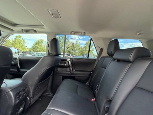 Used 2023 Toyota 4Runner TRD Off-Road Premium w/ Off Road Premium Plus Package AWD/4WD image 18