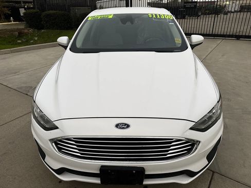 Used 2020 Ford Fusion SE image 40