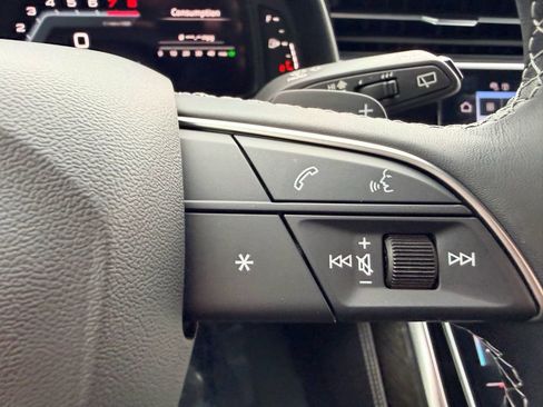 Certified 2025 Audi Q7 3.0T Premium Plus image 38