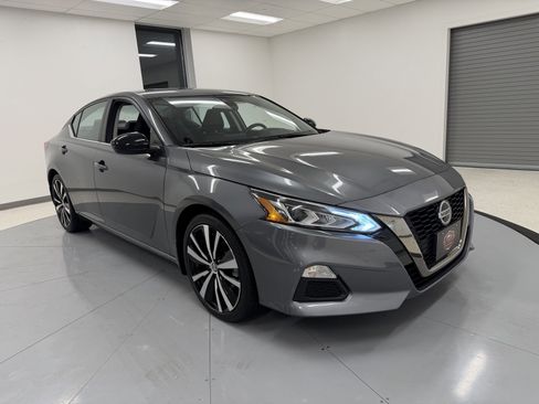 Used 2022 Nissan Altima 2.5 SR image 65