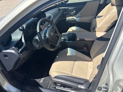 Certified 2021 Lexus ES 350 Ultra Luxury w/ Accessory Package 2 FWD image 17