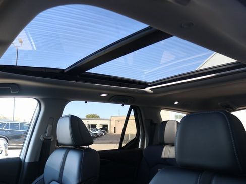 New 2025 Honda Pilot Touring image 28