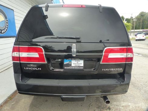Used 2008 Lincoln Navigator 2WD image 6