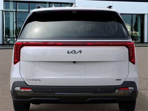 New 2026 Kia Carnival SX Prestige image 13