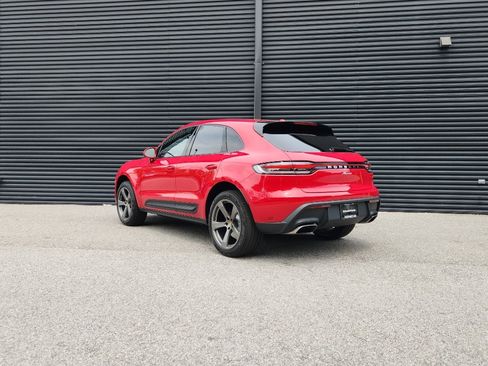 New 2026 Porsche Macan image 3