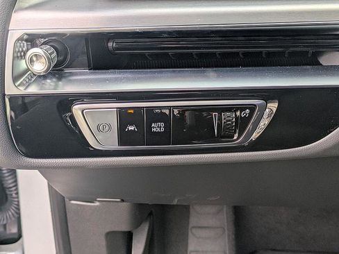 Certified 2025 Cadillac Lyriq Luxury image 16