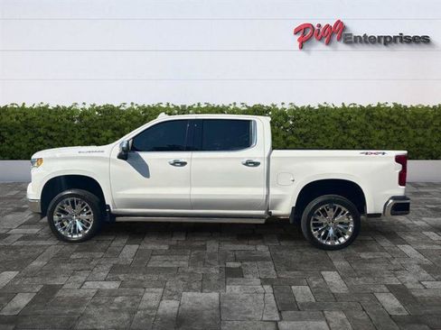 Used 2023 Chevrolet Silverado 1500 LTZ w/ Technology Package AWD/4WD image 4