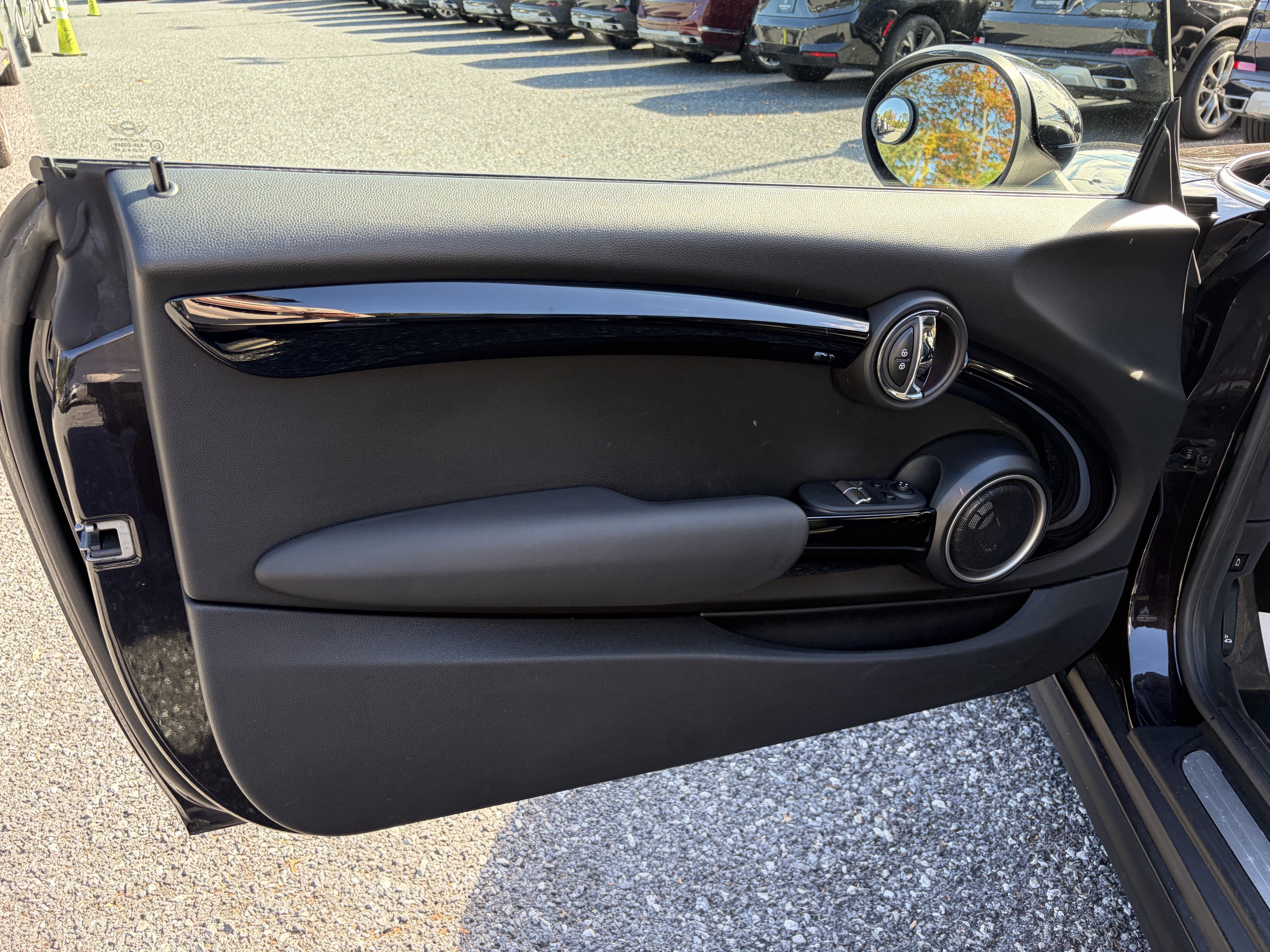 Used 2015 MINI Cooper S FWD image 11