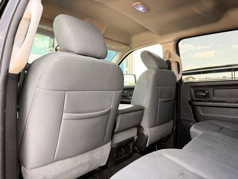 Used 2013 RAM 1500 Express RWD image 20