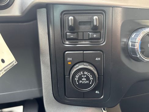 Used 2022 Ford F150 XLT w/ Equipment Group 301A Mid AWD/4WD image 20
