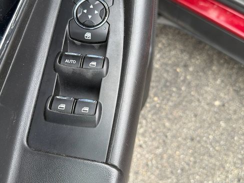 Used 2013 Ford Taurus SEL FWD image 9