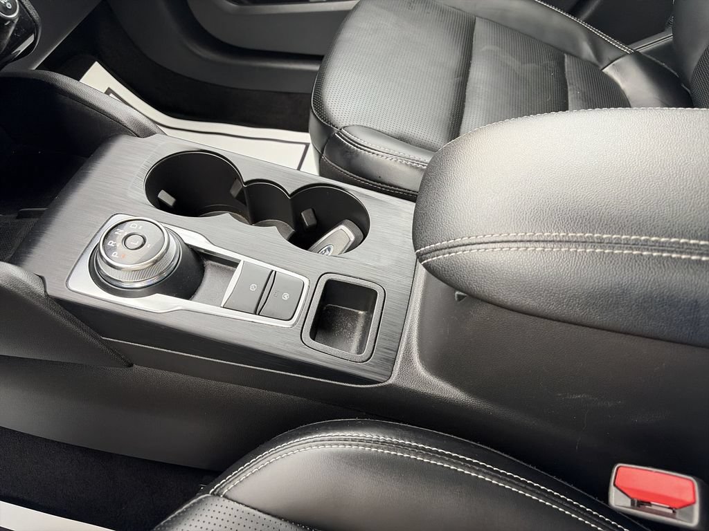 Used 2025 Ford Escape Platinum AWD/4WD image 21