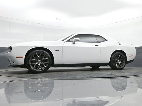 Used 2016 Dodge Challenger R/T Plus image 37