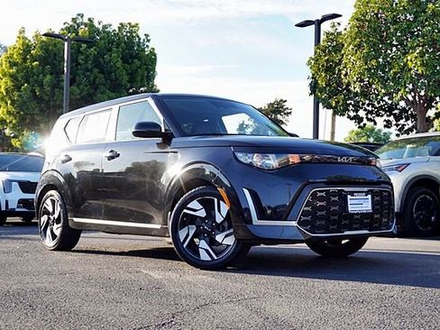 Used 2023 Kia Soul GT-Line image 2