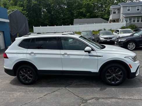 Used 2022 Volkswagen Tiguan SE AWD/4WD image 7