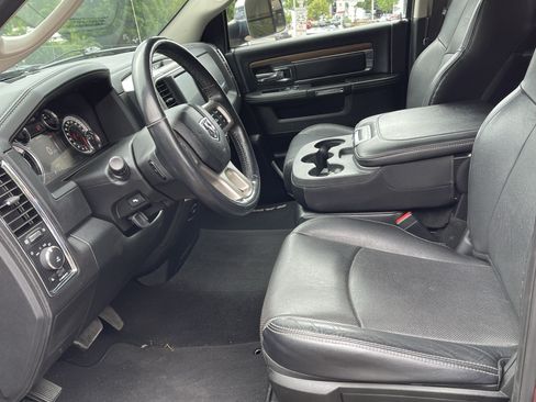 Used 2017 RAM 1500 Laramie w/ Convenience Group AWD/4WD image 13