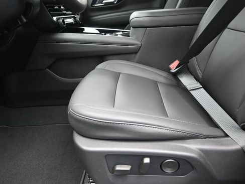New 2026 Chevrolet Tahoe LT RWD image 13