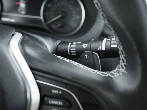 Used 2019 INFINITI QX50 Luxe w/ Navigation Package image 17