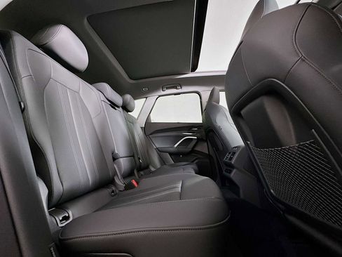 Certified 2025 Audi Q5 Premium Plus w/ Premium Plus image 25