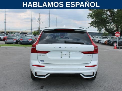 Used 2023 Volvo XC60 B5 Plus w/ Climate Package AWD/4WD image 4