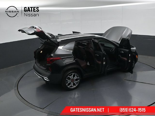 Used 2023 Kia Seltos SX AWD/4WD image 52