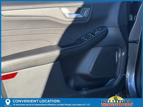 New 2026 Ford Escape SE image 18