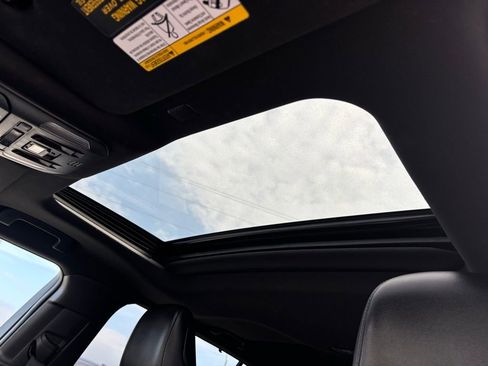 Used 2022 Toyota Highlander XSE image 7