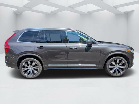 Used 2023 Volvo XC90 B6 Ultimate AWD/4WD image 2