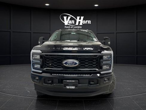 Used 2024 Ford F250 Lariat w/ Lariat Ultimate Package AWD/4WD image 2